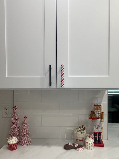 HOT SALE🔥Peppermint Stick Handlez-New more universal silicone material!!!!!